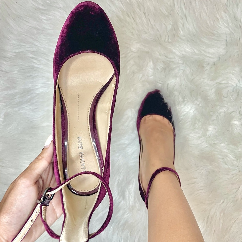Gianni Bini Velvet Heels
